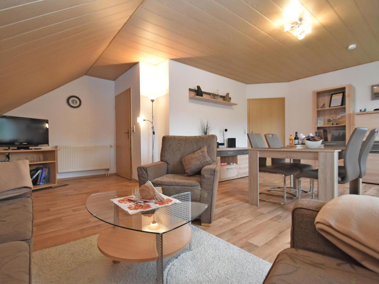 Cozy Apartment In Merlsheim With Garden Nieheim エクステリア 写真
