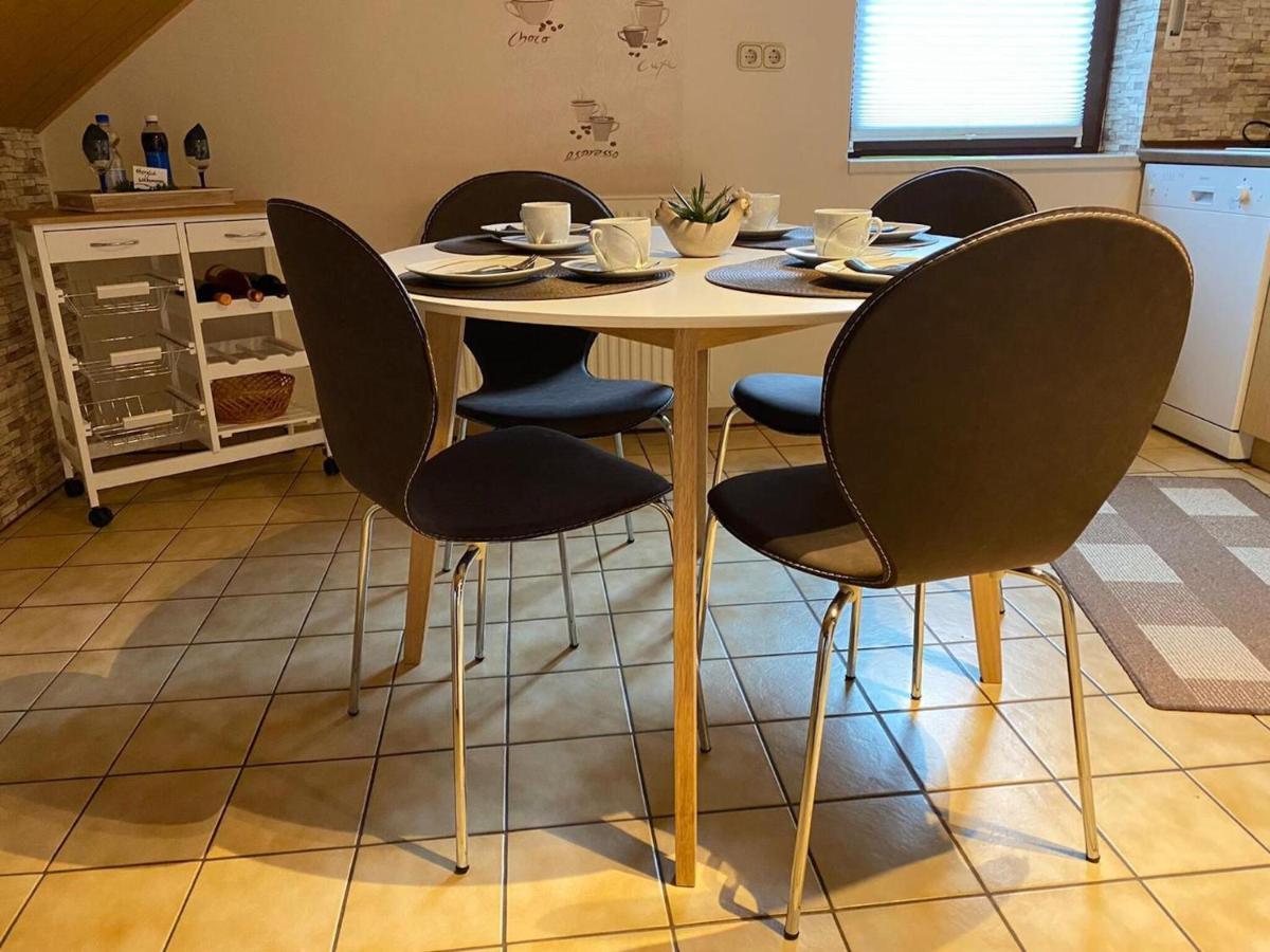 Cozy Apartment In Merlsheim With Garden Nieheim エクステリア 写真